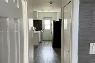 363 Washington, Miami Beach, FL 33139 - Photo 5