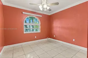 5471 W 27th Ct, Hialeah, FL 33016 - Photo 23