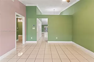 5471 W 27th Ct, Hialeah, FL 33016 - Photo 3