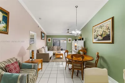5471 W 27th Ct, Hialeah, FL 33016 - Photo 9