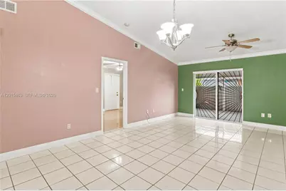 5471 W 27th Ct, Hialeah, FL 33016 - Photo 11