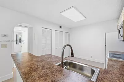 10131 W Sunrise Blvd #204, Plantation, FL 33322 - Photo 13