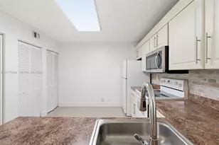 10131 W Sunrise Blvd, Plantation, FL 33322 - Photo 11
