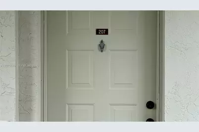 2236 N Cypress Bend Dr #207, Pompano Beach, FL 33069 - Photo 3