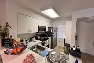 2236 N Cypress Bend Dr, Pompano Beach, FL 33069 - Photo 5