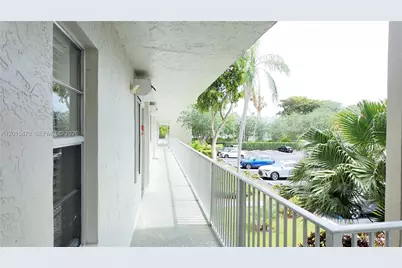2236 N Cypress Bend Dr #207, Pompano Beach, FL 33069 - Photo 27