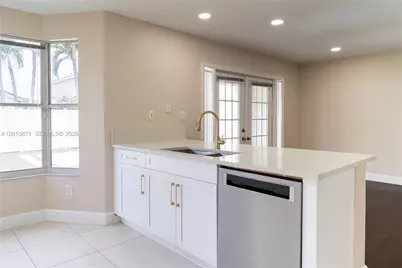 [Address not provided], Pembroke Pines, FL 33029 - Photo 15