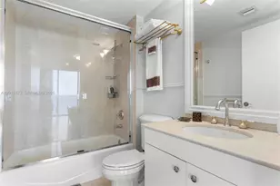 19111 Collins Ave, Sunny Isles Beach, FL 33160 - Photo 31