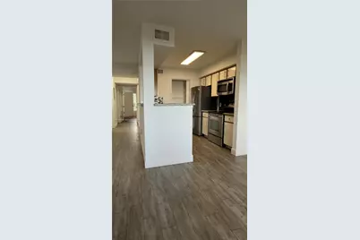 2445 NW 33rd St #1404, Oakland Park, FL 33309 - Photo 9