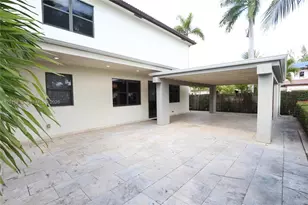 8925 NW 99th Ave, Doral, FL 33178 - Photo 7