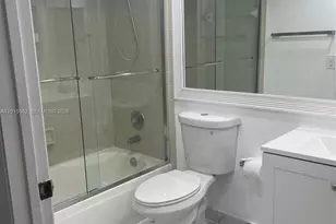 469 NE 207th Ln, Miami, FL 33179 - Photo 9