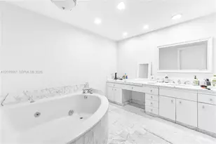 19667 Turnberry Way, Aventura, FL 33180 - Photo 33