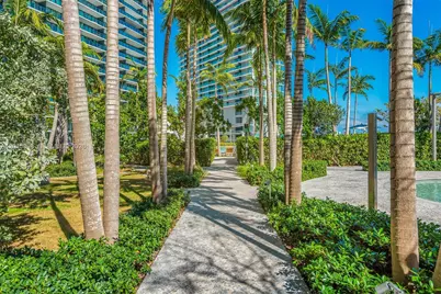 480 NE 31st St #1802, Miami, FL 33137 - Photo 17