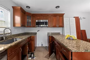 7913 Tam Oshanter Blvd, North Lauderdale, FL 33068 - Photo 15