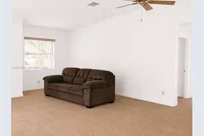 4581 NW 95th Ave, Sunrise, FL 33351 - Photo 3