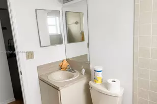 4581 NW 95th Ave, Sunrise, FL 33351 - Photo 7