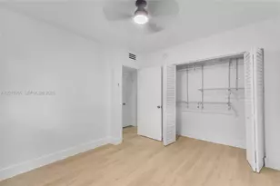 13880 NE 20th Pl, North Miami Beach, FL 33181 - Photo 9
