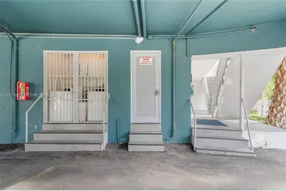 13880 NE 20th Pl #2, North Miami Beach, FL 33181 - Photo 23