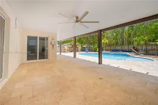 2890 NE 4th St, Homestead, FL 33033 - Photo 21