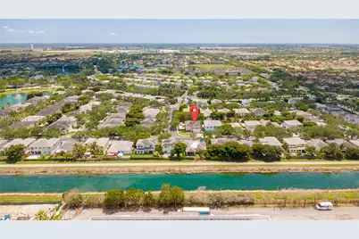 2890 NE 4th St, Homestead, FL 33033 - Photo 7