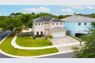 2890 NE 4th St, Homestead, FL 33033 - Photo 3