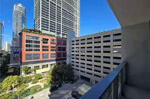 121 NE 5th St, Miami, FL 33132 - Photo 5