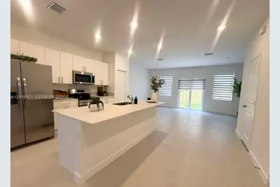 1137 SE 2nd Ter, Florida City, FL 33034 - Photo 3