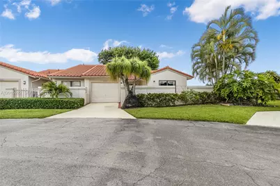 20013 Mona Cir, Boca Raton, FL 33434 - Photo 3