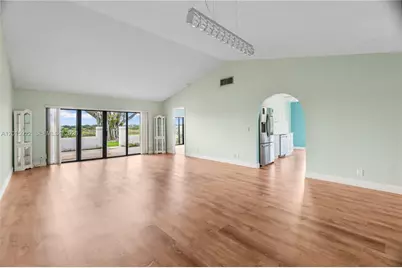 20013 Mona Cir, Boca Raton, FL 33434 - Photo 9
