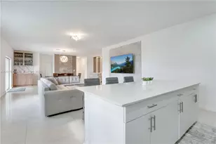 19100 SW 132nd Pl, Miami, FL 33177 - Photo 9