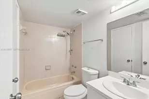 8660 SW 212th St, Cutler Bay, FL 33189 - Photo 15
