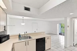 8660 SW 212th St, Cutler Bay, FL 33189 - Photo 13