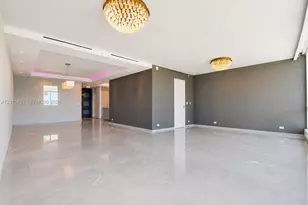 100 S Pointe Dr, Miami Beach, FL 33139 - Photo 23