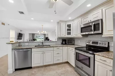 300 John F Kennedy Dr #101, Atlantis, FL 33462 - Photo 17