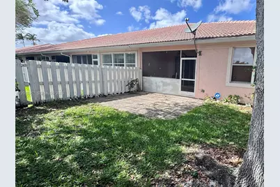 2450 S Coral Trace Cir, Delray Beach, FL 33445 - Photo 13