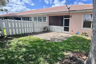 2450 S Coral Trace Cir, Delray Beach, FL 33445 - Photo 13