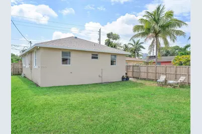 200 SW 2nd Ave, Hallandale Beach, FL 33009 - Photo 25
