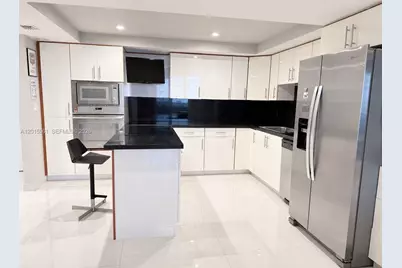 19380 Collins Ave #402, Sunny Isles Beach, FL 33160 - Photo 5