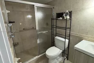 10296 NW 9th St Cir, Miami, FL 33172 - Photo 5