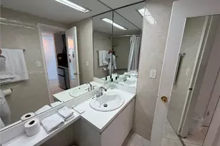 5445 Collins Ave, Miami Beach, FL 33140 - Photo 7