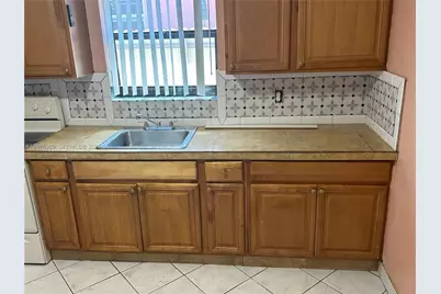 1330 NE 153rd St #2, North Miami Beach, FL 33162 - Photo 3