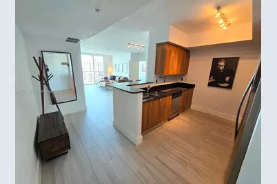 325 S Biscayne Blvd #3719, Miami, FL 33131 - Photo 3