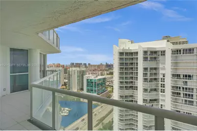 16425 Collins Ave #2715, Sunny Isles Beach, FL 33160 - Photo 3