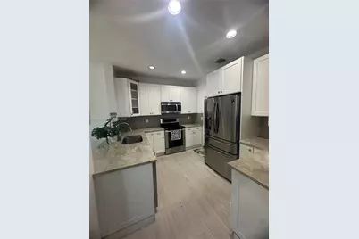 5402 Pointe Villa Dr #B, Lighthouse Point, FL 33064 - Photo 11