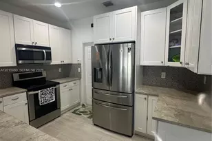 5402 Pointe Villa Dr, Lighthouse Point, FL 33064 - Photo 13