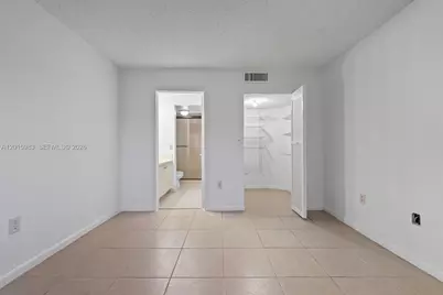7200 NW 179th St #110, Hialeah, FL 33015 - Photo 23