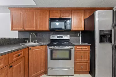 7200 NW 179th St #110, Hialeah, FL 33015 - Photo 13