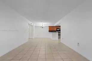 7200 NW 179th St, Hialeah, FL 33015 - Photo 9