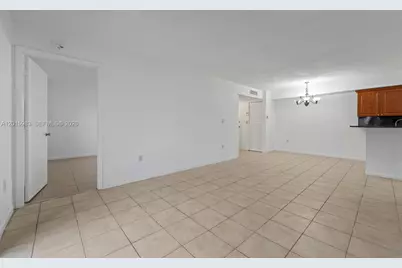 7200 NW 179th St #110, Hialeah, FL 33015 - Photo 7