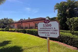 5300 Washington St, Hollywood, FL 33021 - Photo 17